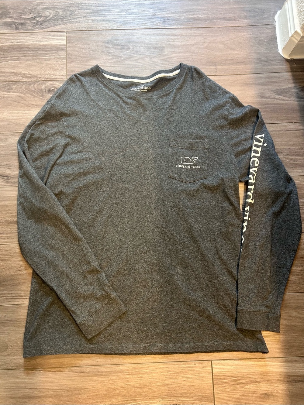 Vineyard Vines Preppy Fisherman Coastal Men’s Charcoal Long-Sleeve Pocket Tee